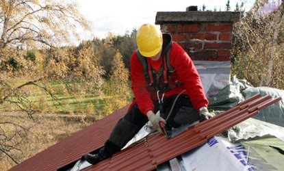 как да поставите метален покрив
