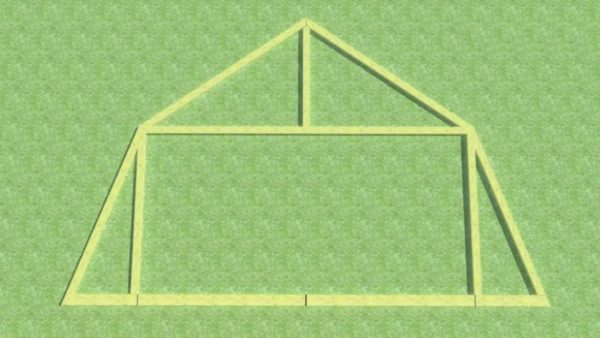 على الرغم من حقيقة أن مثل هذا الهيكل يشبه الهيكل المكسور ، إلا أنه يكاد يكون بنفس قوة السقف التقليدي ذي المنحدر المستقيم.