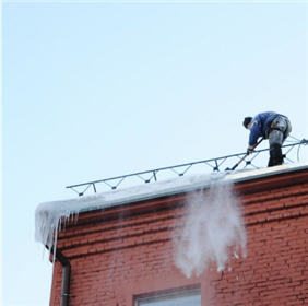 снегопочистване от покриви