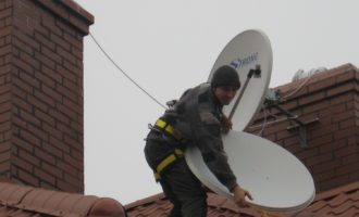 монтаж на покривна антена